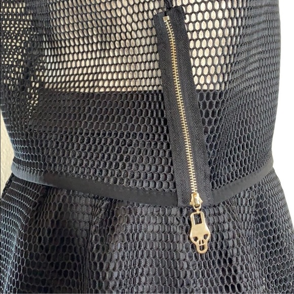 Black mesh skort outfit with skull zippers two piece outfit size m - Picture 6 of 11